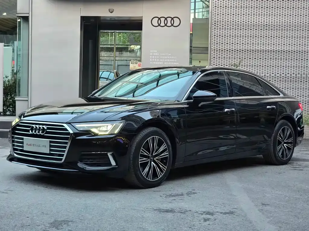 Audi A6L — фото 1