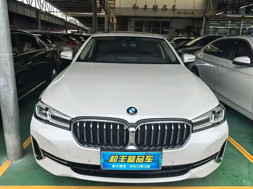 BMW 5 Series — фото 1