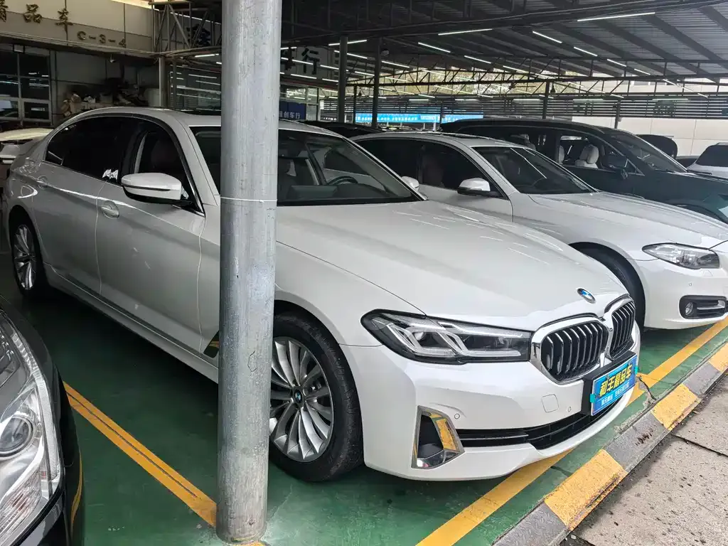 BMW 5 Series — фото 3