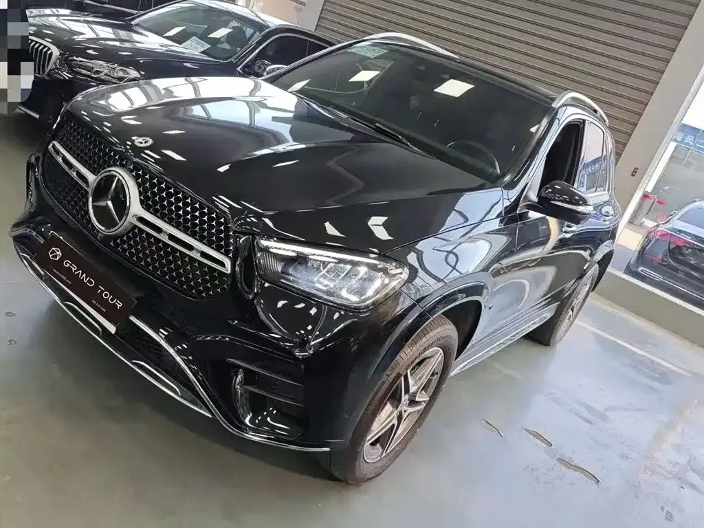 Mercedes-Benz GLE — фото 1