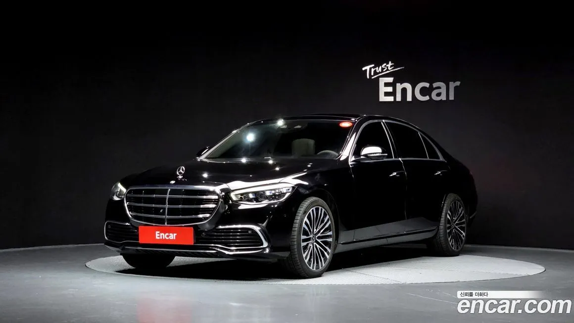Mercedes-Benz S-Class — фото 1