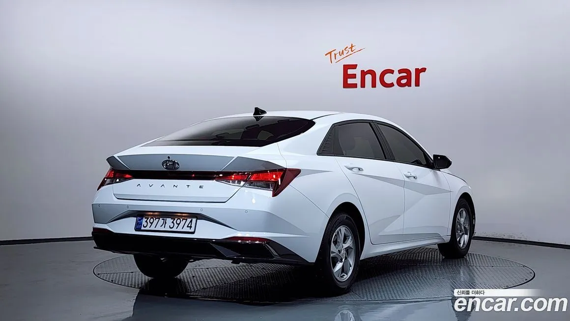 Hyundai AVANTE — фото 2