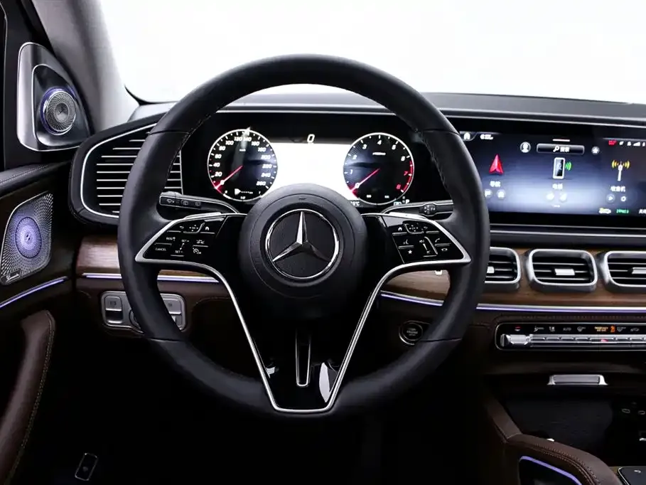 Mercedes-Benz GLE — фото 7