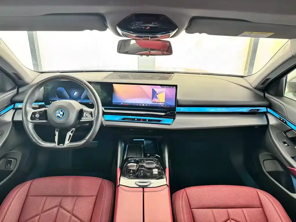 BMW i5 — фото 9
