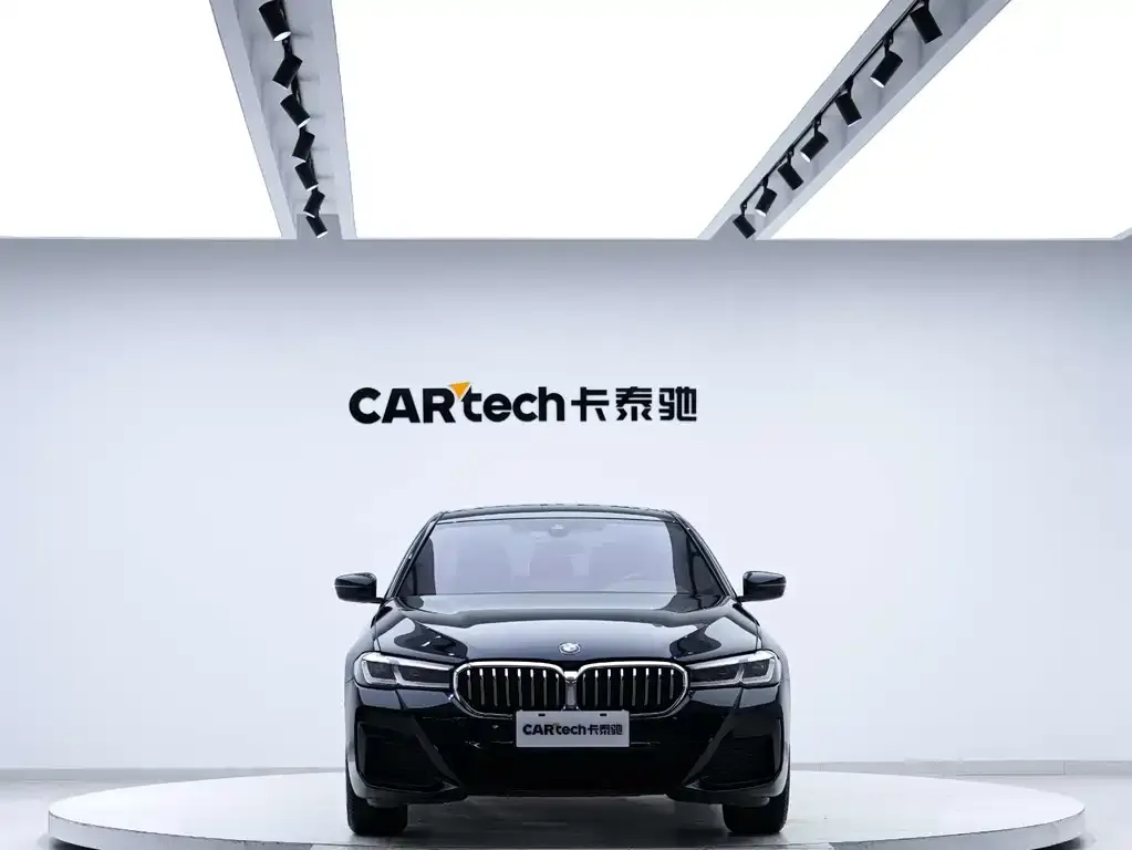 BMW 5 Series — фото 2