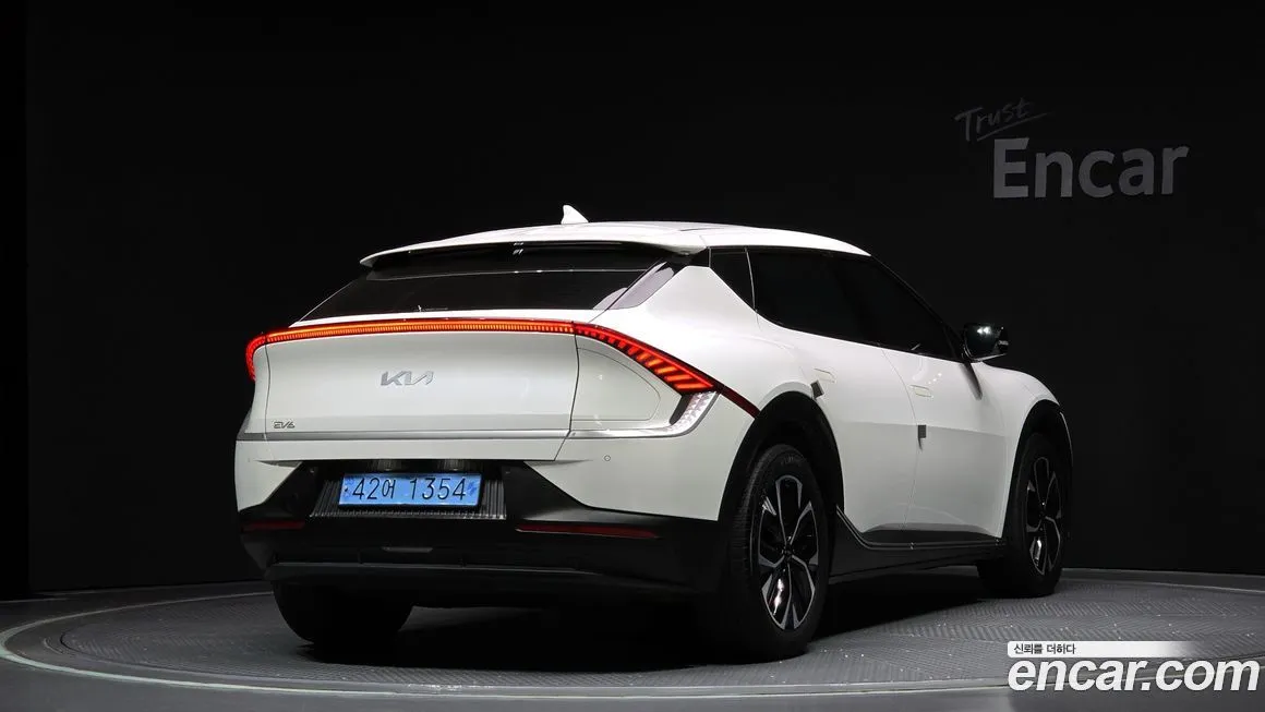 Kia EV6 — фото 2
