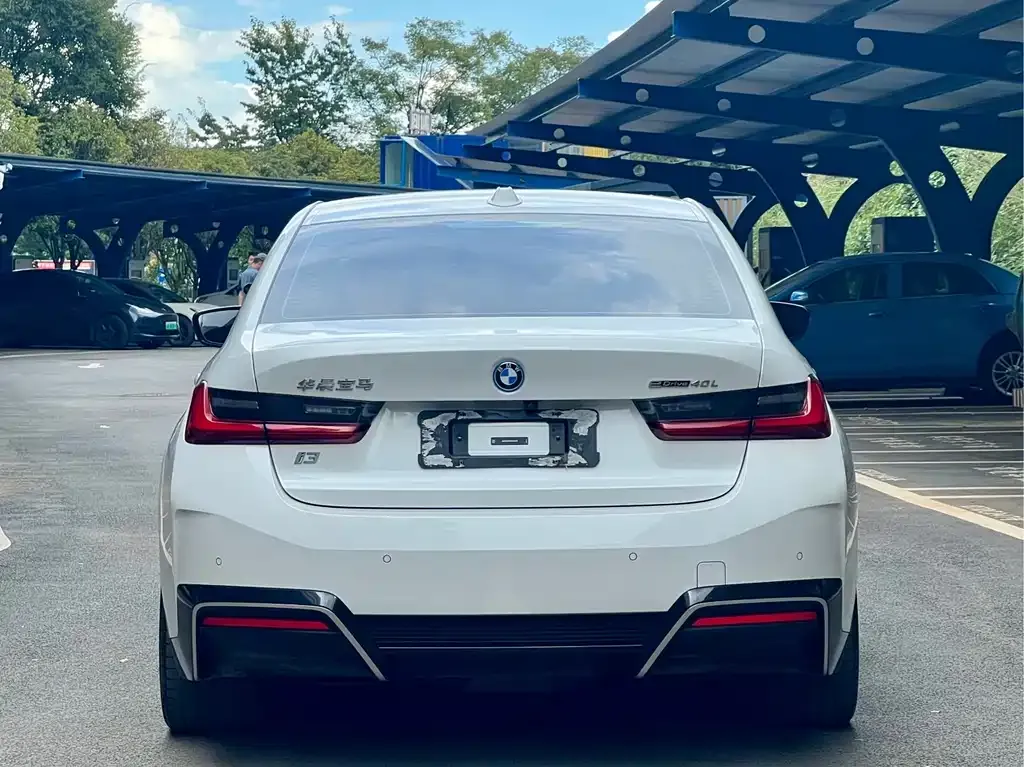 BMW i3 — фото 5