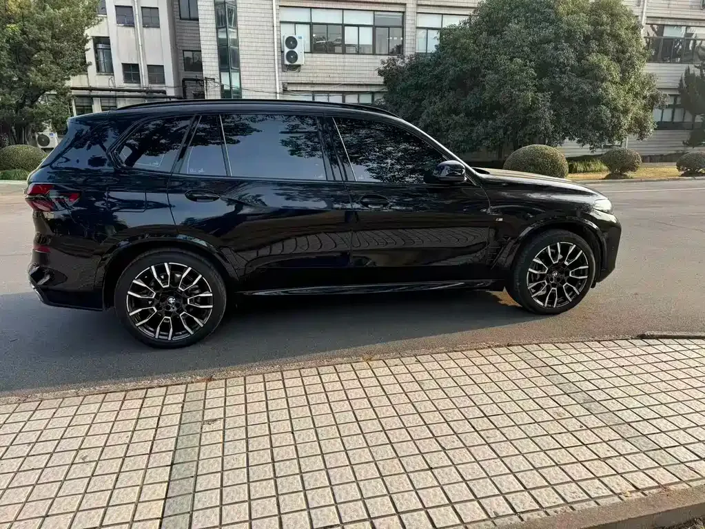 BMW X5 — фото 6