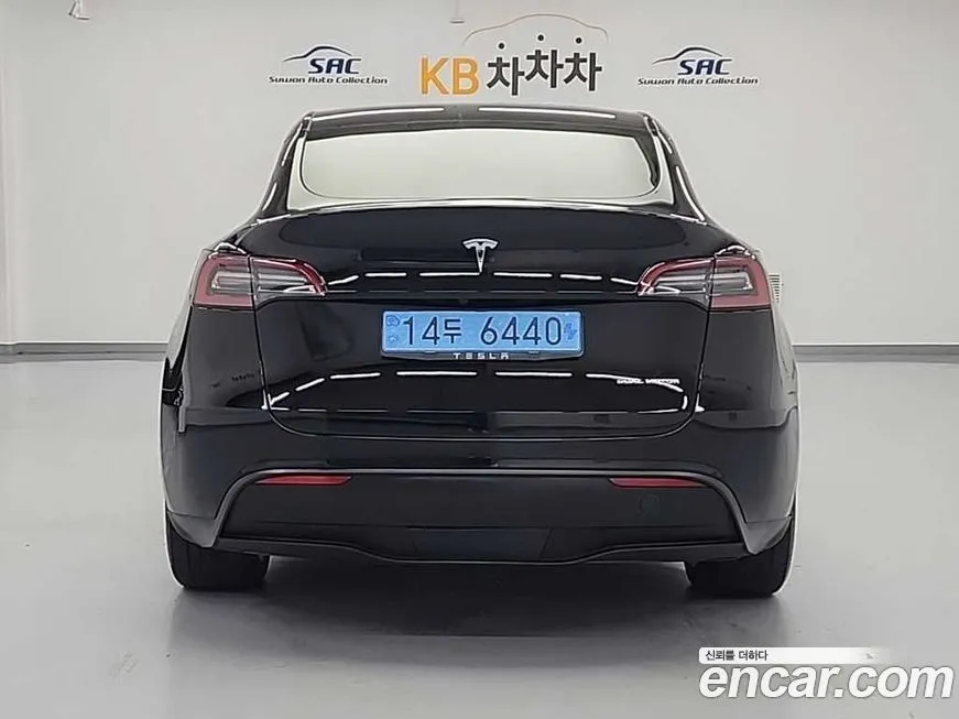 Tesla Model Y — фото 3