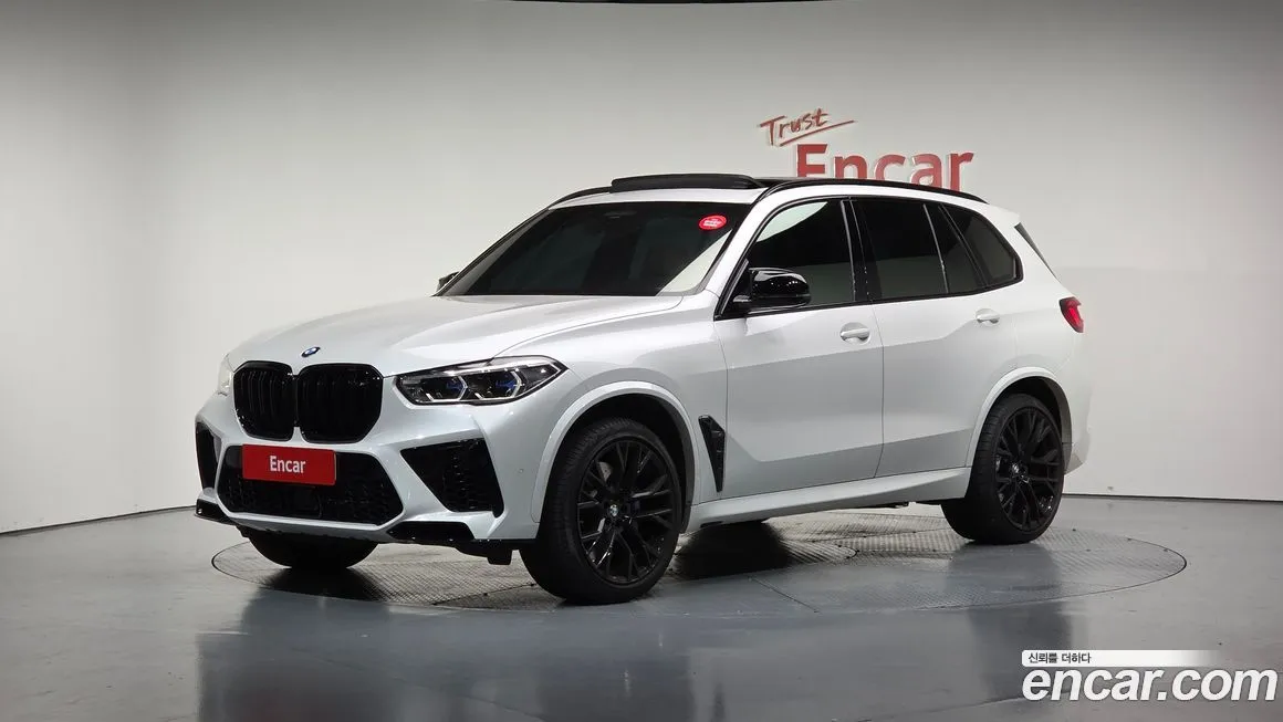 BMW X5M — фото 1