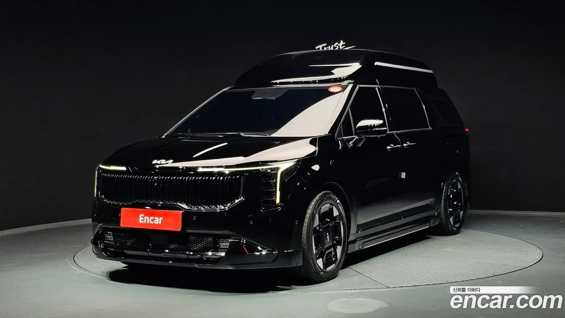 Kia Carnival — фото 1