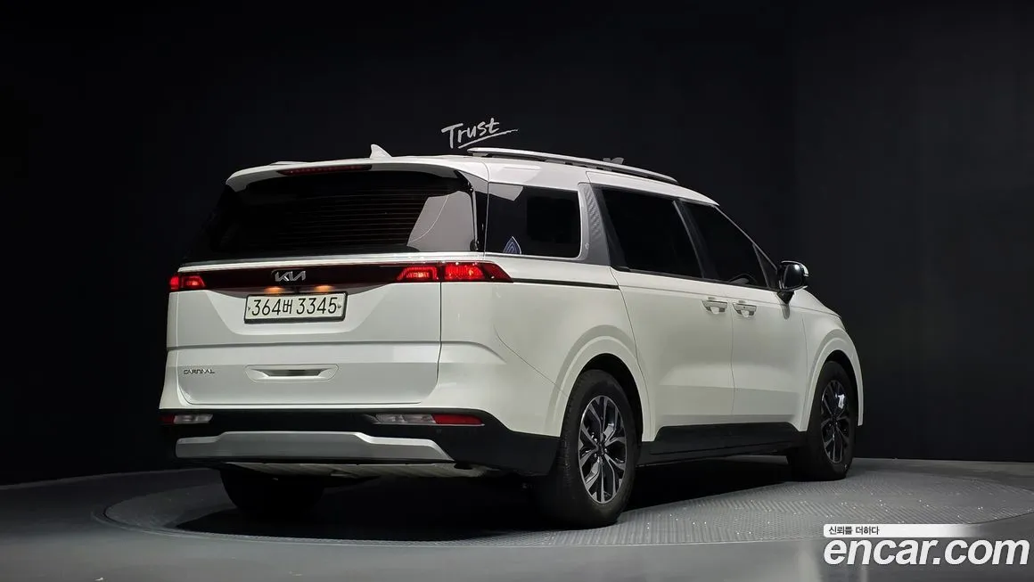 Kia Carnival — фото 2