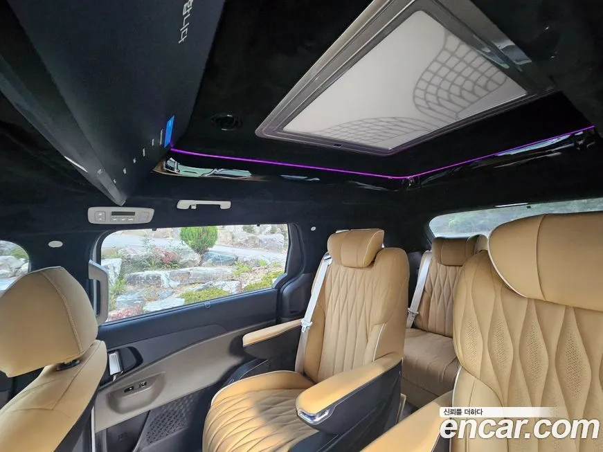 Kia Carnival — фото 10