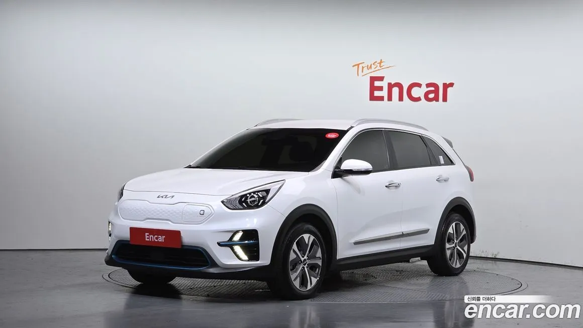 Kia Niro — фото 1
