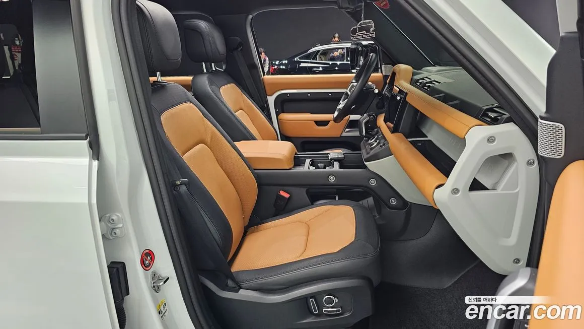 Land Rover Defender — фото 10