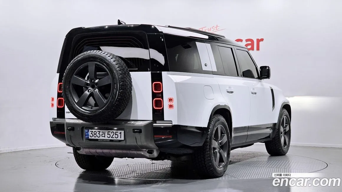 Land Rover Defender — фото 2