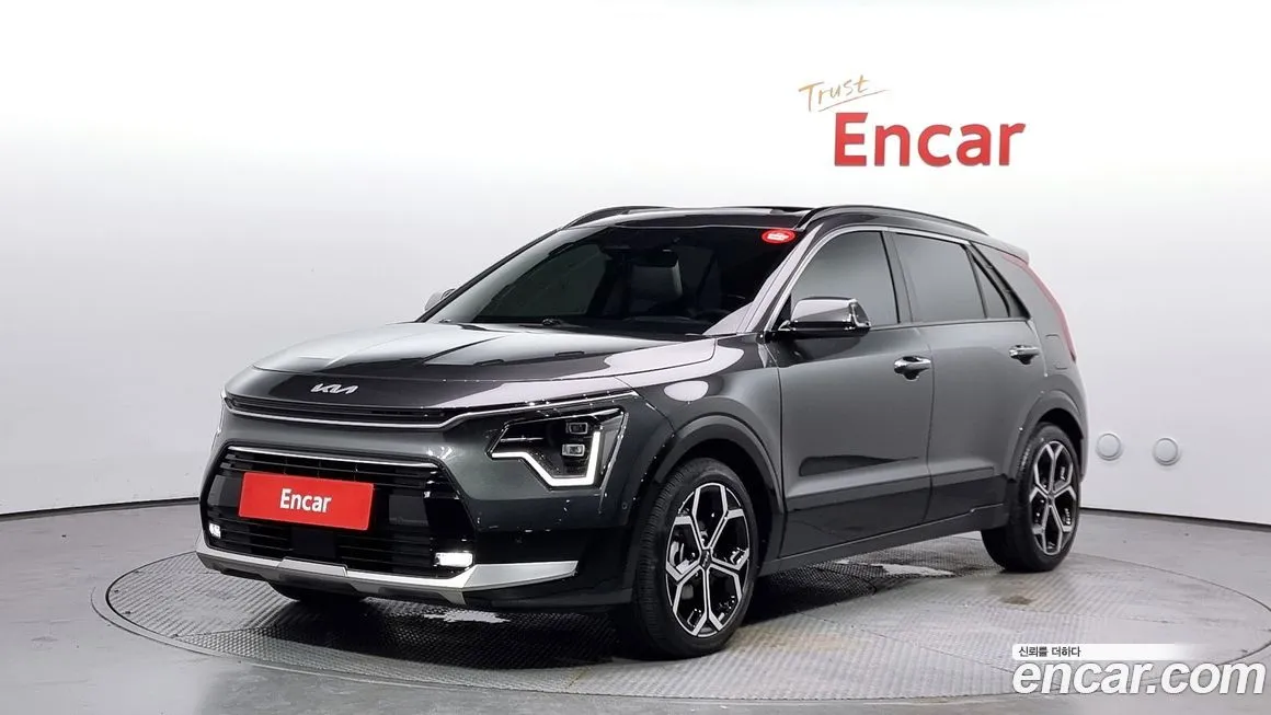 Kia Niro — фото 1