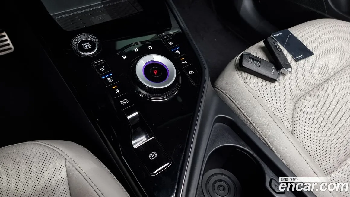 Kia Niro — фото 9
