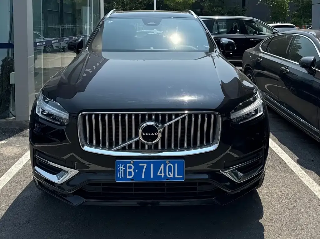 Volvo XC90 — фото 2