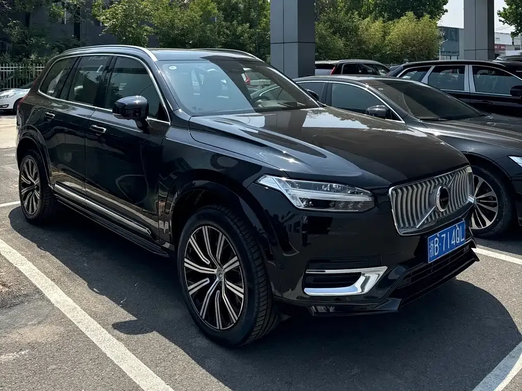 Volvo XC90 — фото 3