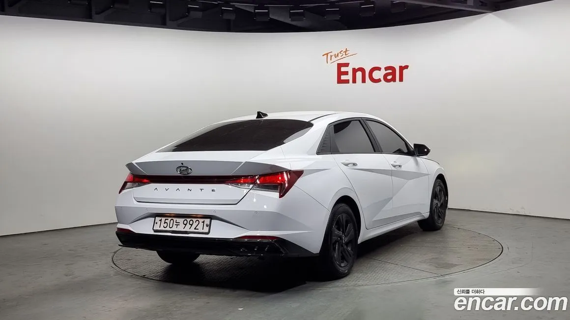 Hyundai AVANTE — фото 2