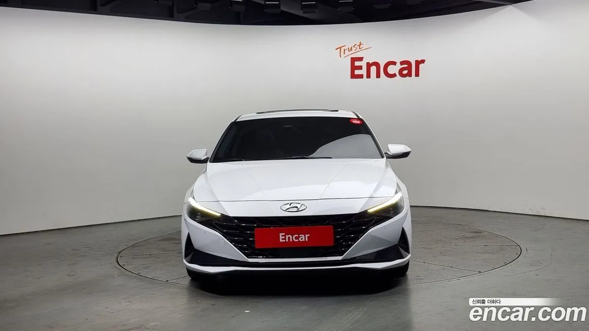 Hyundai AVANTE — фото 3