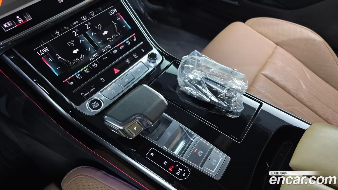 Audi A8 — фото 9