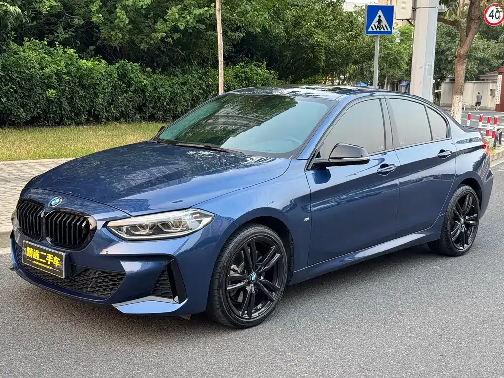 BMW 1 Series — фото 1