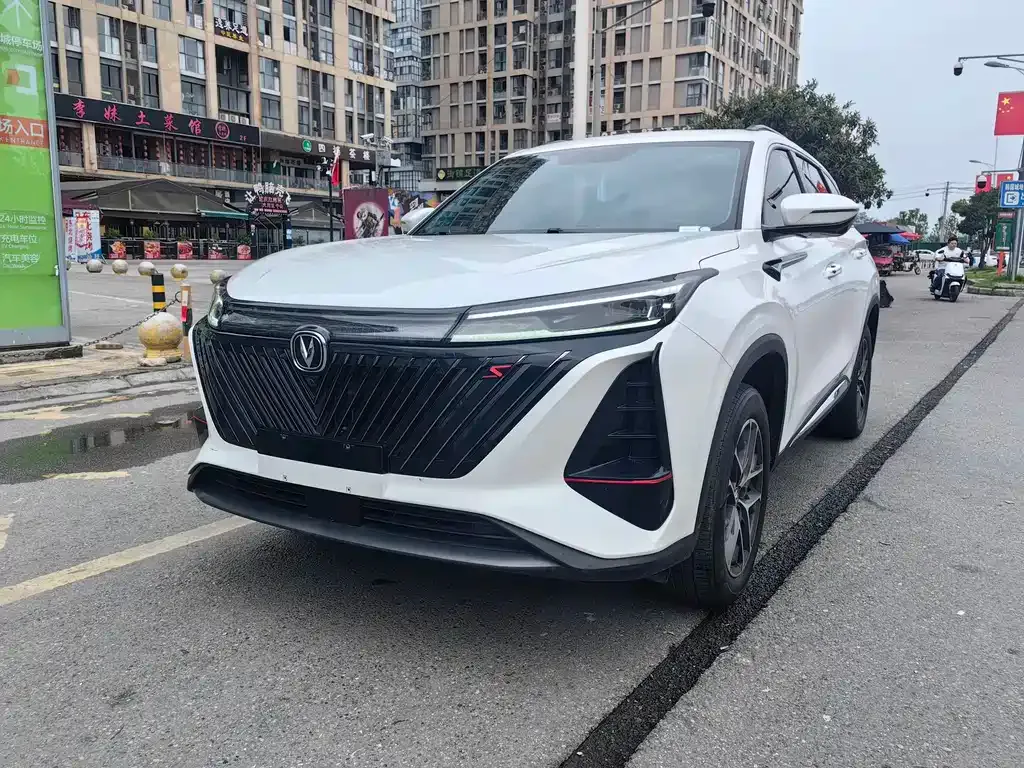 Changan CS75 PLUS — фото 1