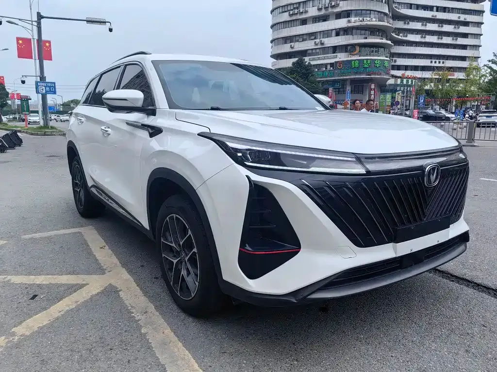 Changan CS75 PLUS — фото 3