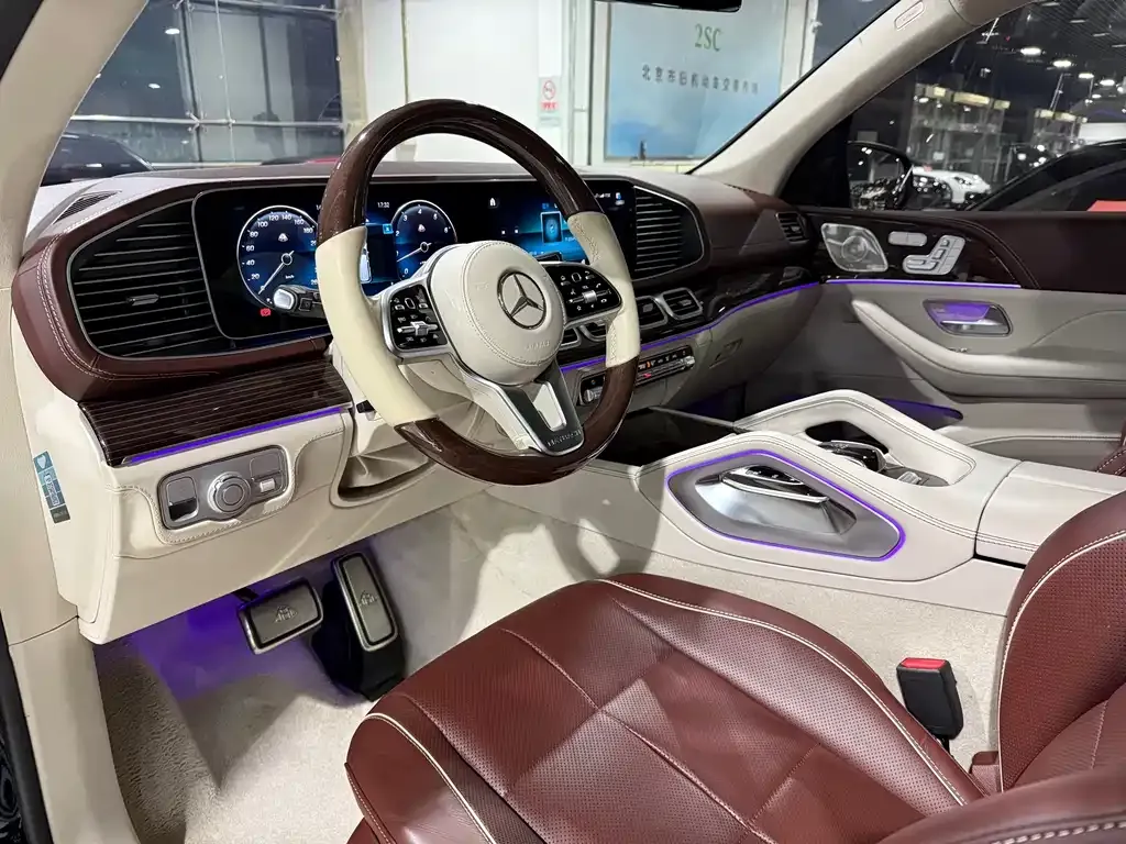 Mercedes-Benz GLS — фото 5