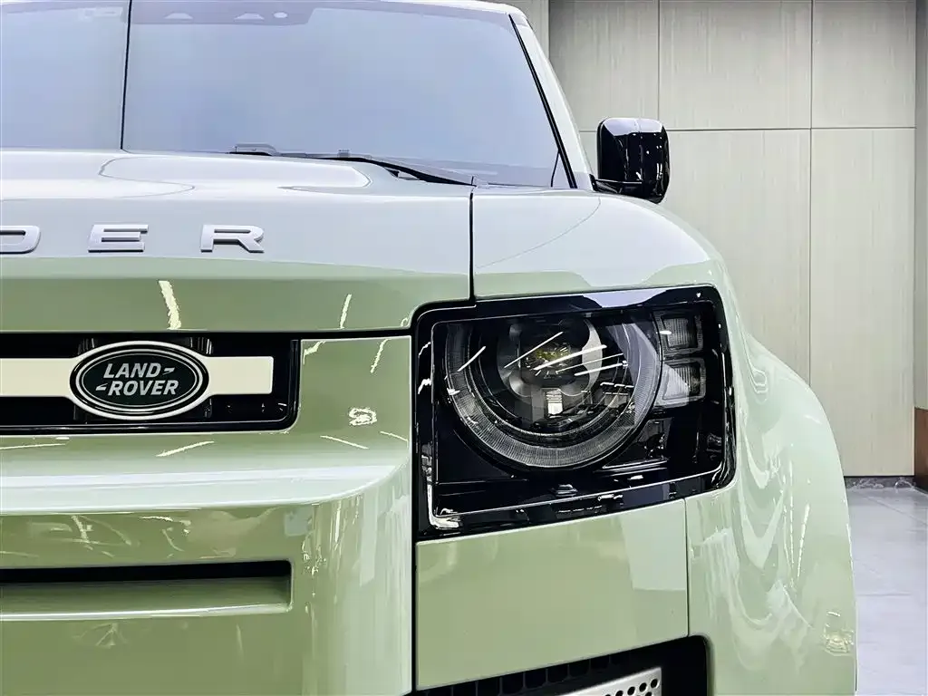 Land Rover Defender — фото 7