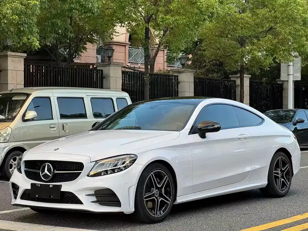 Mercedes-Benz C-Class (Import) — фото 1