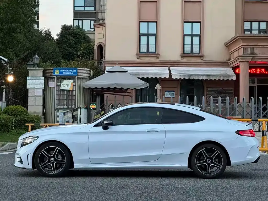 Mercedes-Benz C-Class (Import) — фото 7