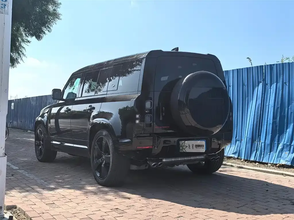 Land Rover Defender — фото 3