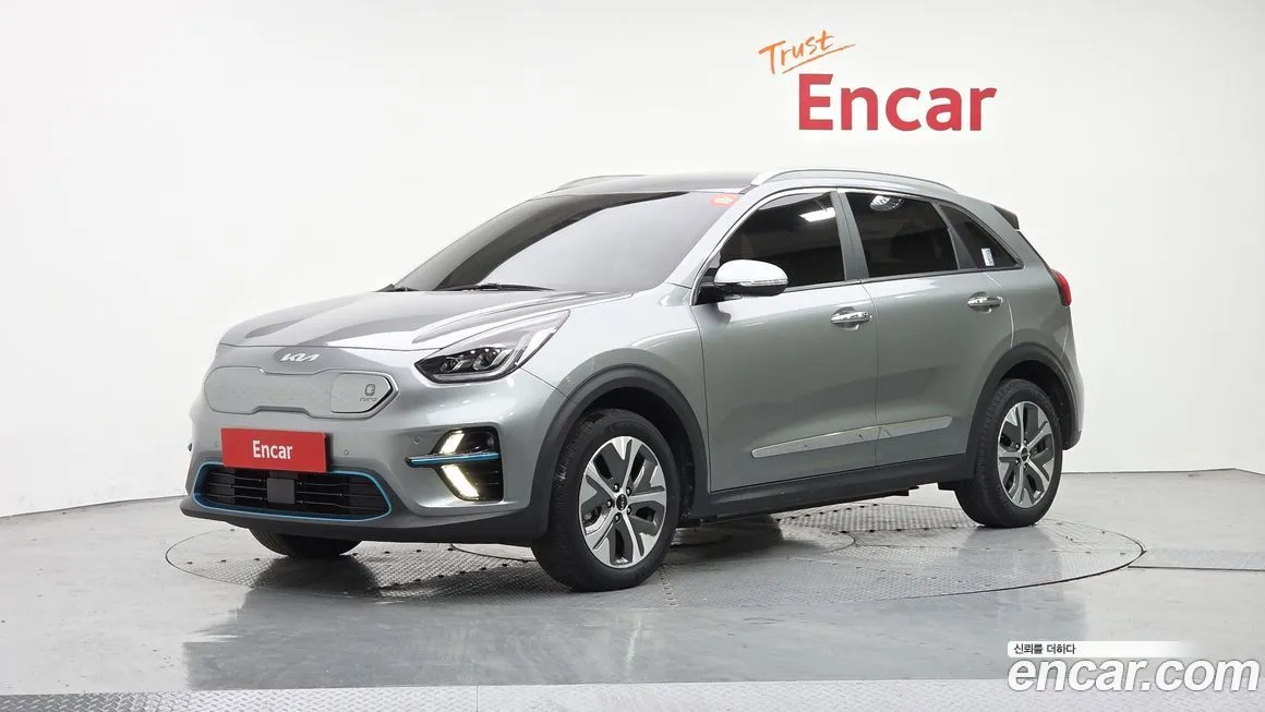 Kia Niro — фото 1