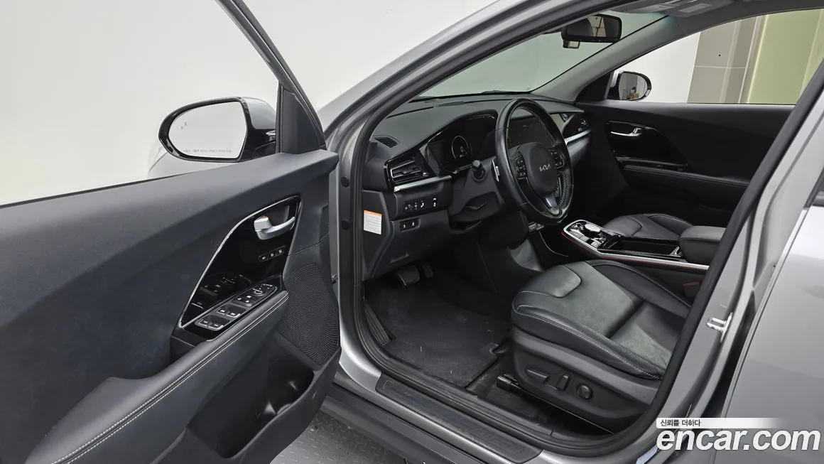 Kia Niro — фото 10