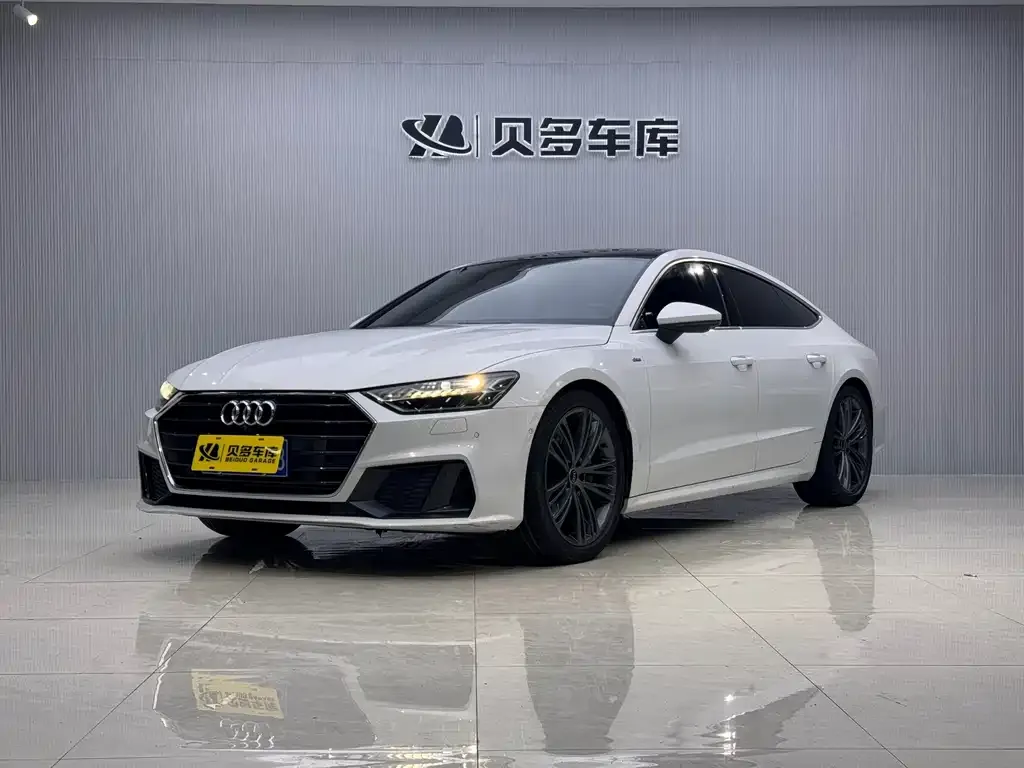 Audi A7 — фото 1