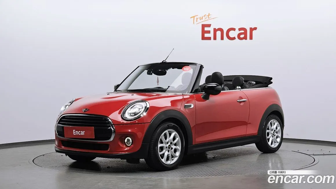 Mini Cooper Convertible — фото 1
