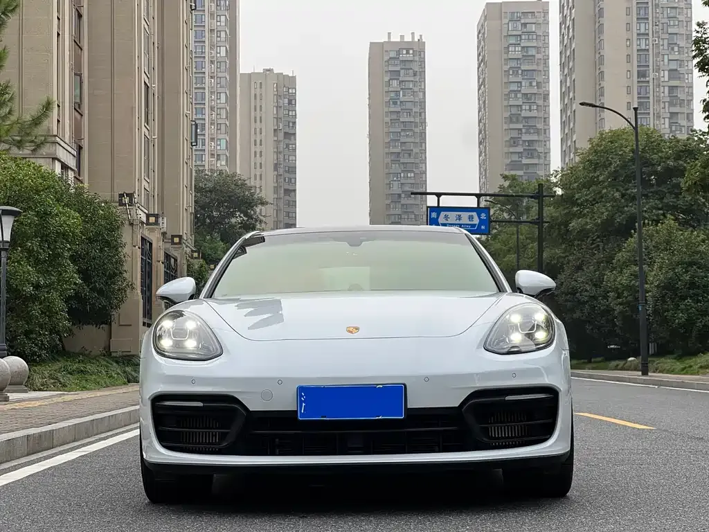 Porsche Panamera — фото 2