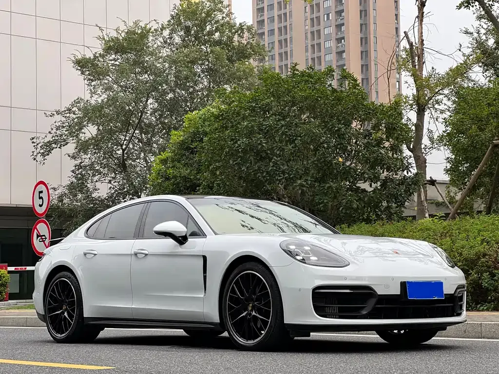 Porsche Panamera — фото 3
