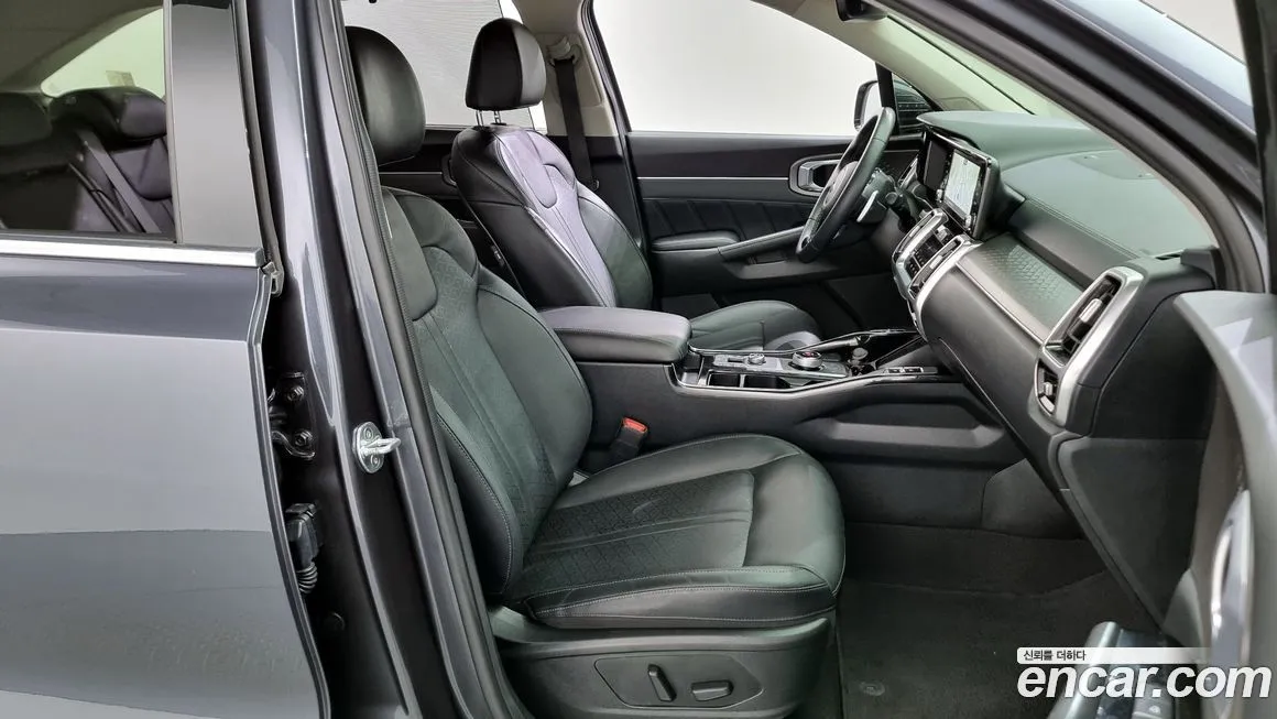 Kia Sorento — фото 10