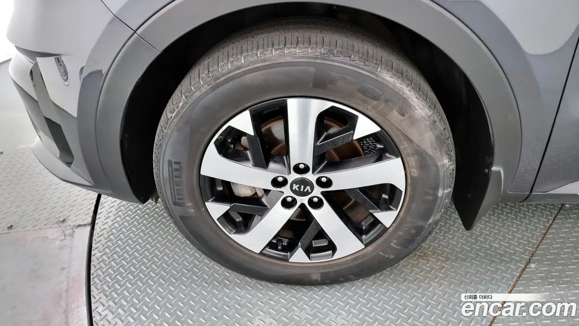 Kia Sorento — фото 5