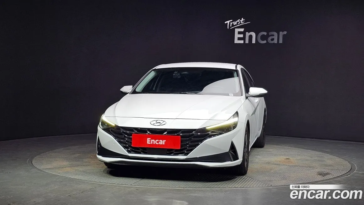 Hyundai AVANTE — фото 3