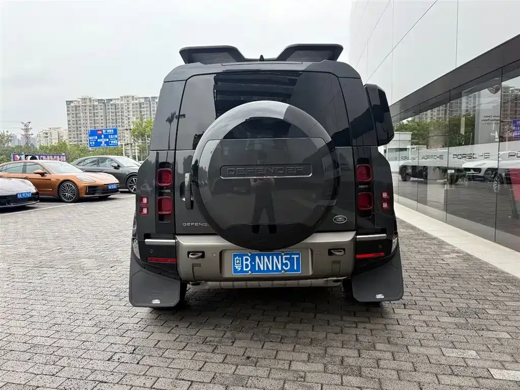 Land Rover Defender — фото 4