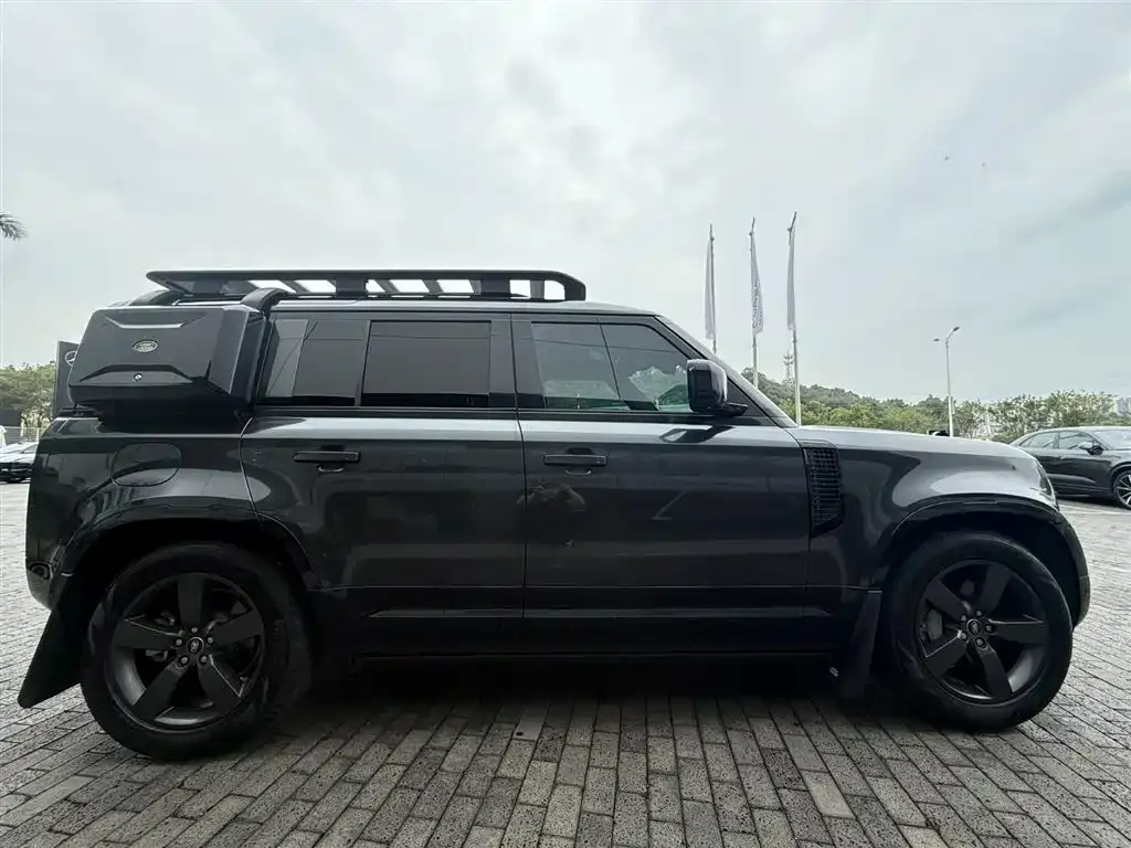 Land Rover Defender — фото 6