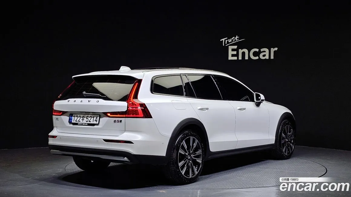 Volvo V60 — фото 2