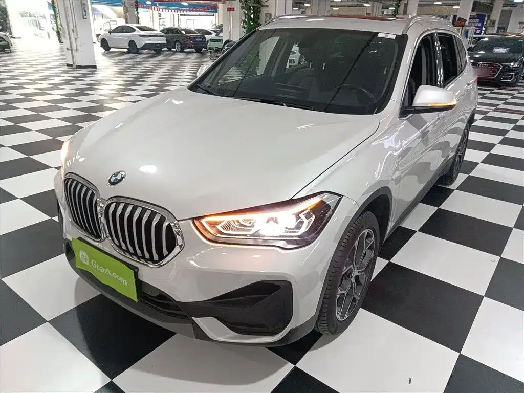 BMW X1 — фото 2