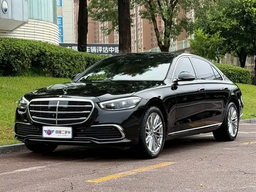 Mercedes-Benz S-Class — фото 1