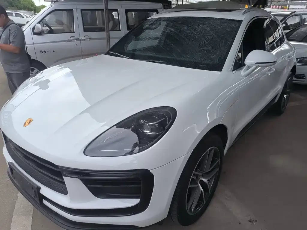 Porsche Macan — фото 1